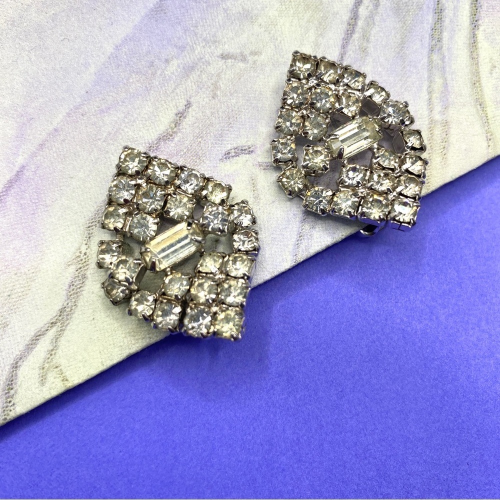 Vintage Rhinestone Clip On Stunning Earrings